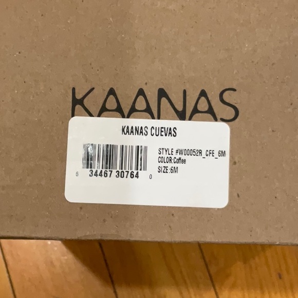 Kaanas Cuevas Sandals in Cafe Size: 6 - Picture 4 of 15